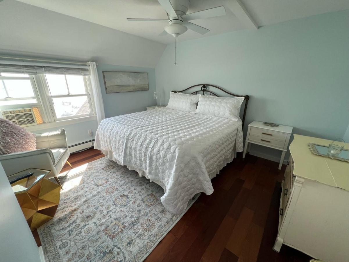 Inkwell Beach Cottage Оук-Блаффс Экстерьер фото